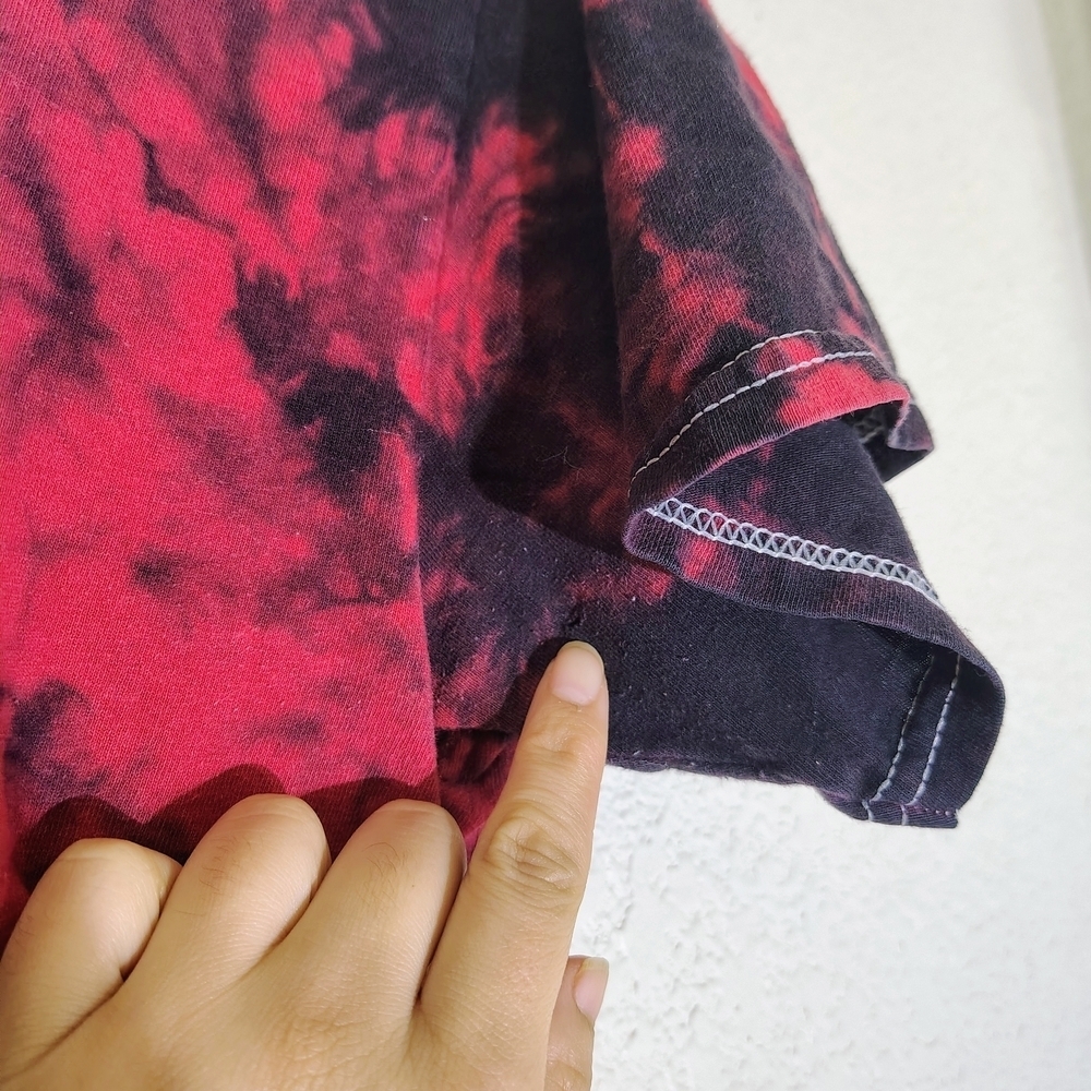 Selena Quintanilla Tie Dye Graphic T-Shirt Red Black | Official Merch | Size M - Picture 4 of 13